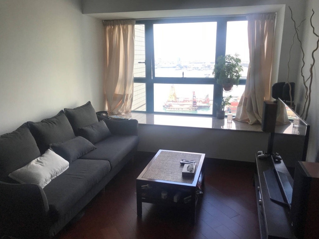 全新海景免傭合租 Luxury Harbourside Apartment to Share  - Olympus - Bedroom - Homates Hong Kong