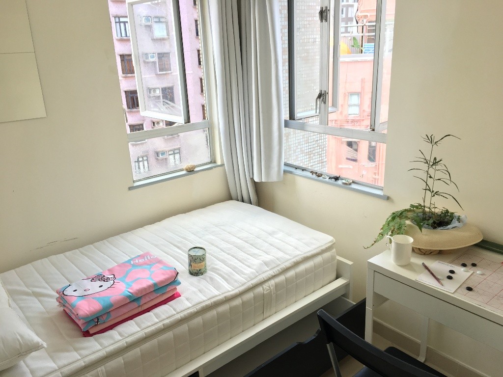 Bright and airy room in HKU/ Sai Ying Pun, with ROOF TERRACE!! - 西區 - 房間 (合租／分租) - Homates 香港