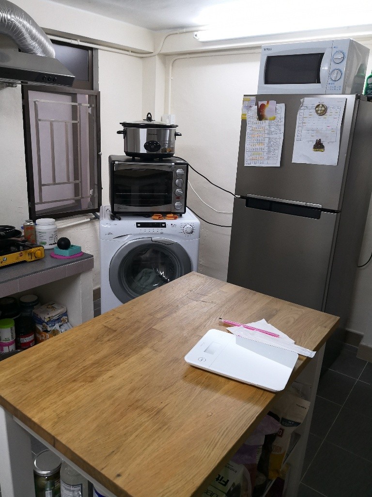 Spare room available in village house  - 元朗 - 房間 (合租／分租) - Homates 香港