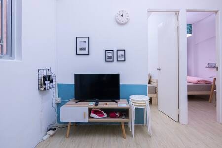 Share flat! 2 mins MTR Walkup building Centre Sheung Wan, 2BR - 上環/中環 - 住宅 (整間出租) - Homates 香港