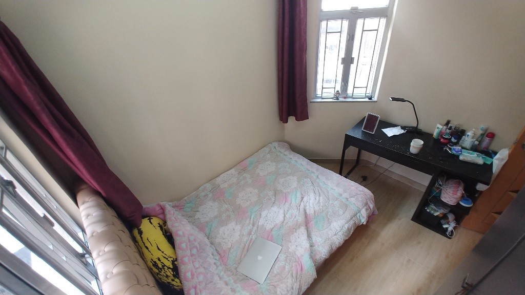 BIG double room in Prince Edward Flatshare with balcony and rooftop terrace, 3 mins from PE MTR! - 太子 - 房間 (合租／分租) - Homates 香港