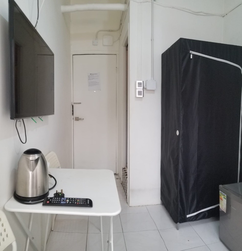 Studio with bathroom, one double bed. - 九龍塘 - 獨立套房 - Homates 香港