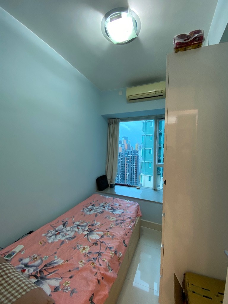 Seaview single bedroom in Lohas Park - Tseung Kwan O - Bedroom - Homates Hong Kong