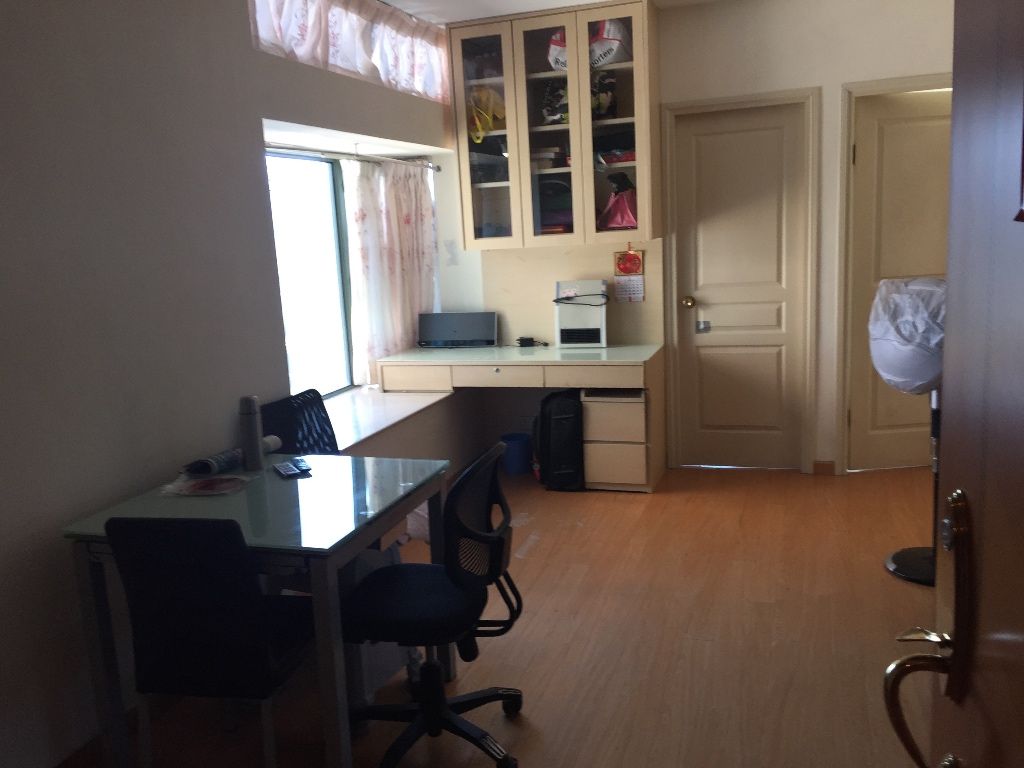 Modern Single room to let, suitable for Airline girl or student, female only. - Fan Ling - Flat - Homates Hong Kong