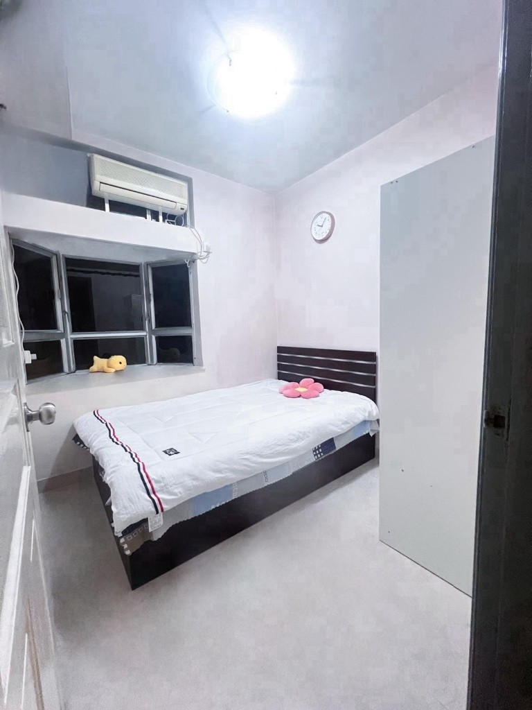 荃灣西私人屋苑700尺大屋合租 - Tsuen Wan - Bedroom - Homates Hong Kong