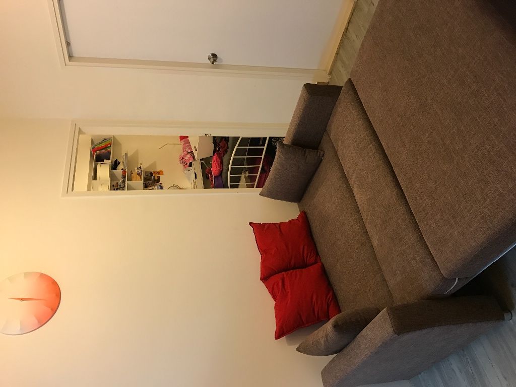 Cozy double bedroom with private terrace (Sai Ying Pun - 西區 - 房間 (合租／分租) - Homates 香港