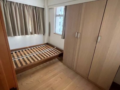 香港 -  - 皇后大道东72号