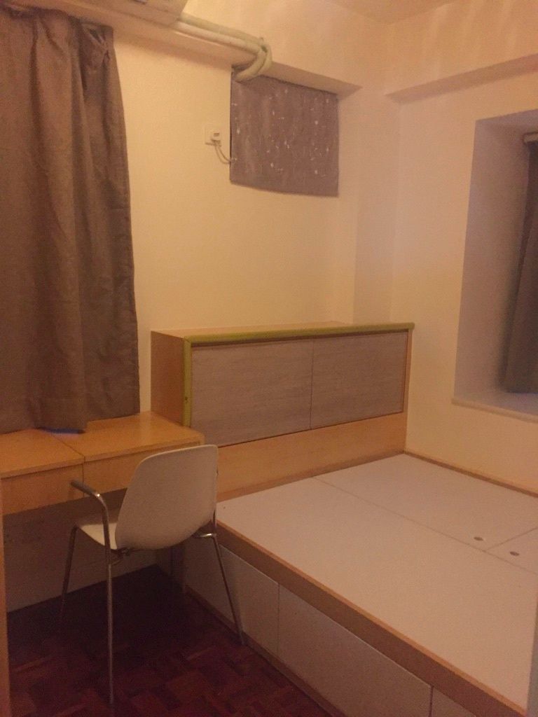 Bright Spacious Room in Sheung Wan, Mins to Central - Sheung Wan/Central - Flat - Homates Hong Kong