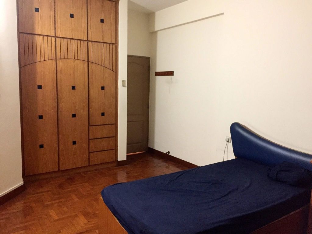 Common room in friendly flatshare near Clementi MRT - Clementi - Flat - Homates Singapore