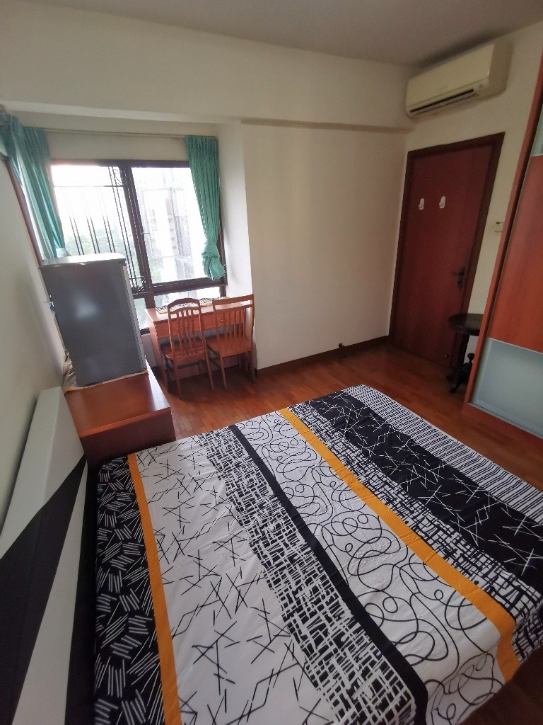 The Mayfair - Master Room/Chinese Garden MRT /Boon Lay / Jurong /  Available 05 November  - Jurong East - Bedroom - Homates Singapore