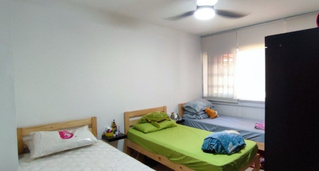 No Agent Fee - 853 Tampines Street 83 for Rent Corner Unit Common Room  - Tampines - Flat - Homates Singapore