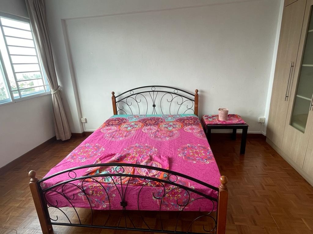 Available 1st June - Common Room/FOR 1 PERSON STAY ONLY/Include Utilities/Wifi/No Agent Fee/Light Cooking Allowed/Washing Machine - Braddell 布莱徳 - 分租房间 - Homates 新加坡