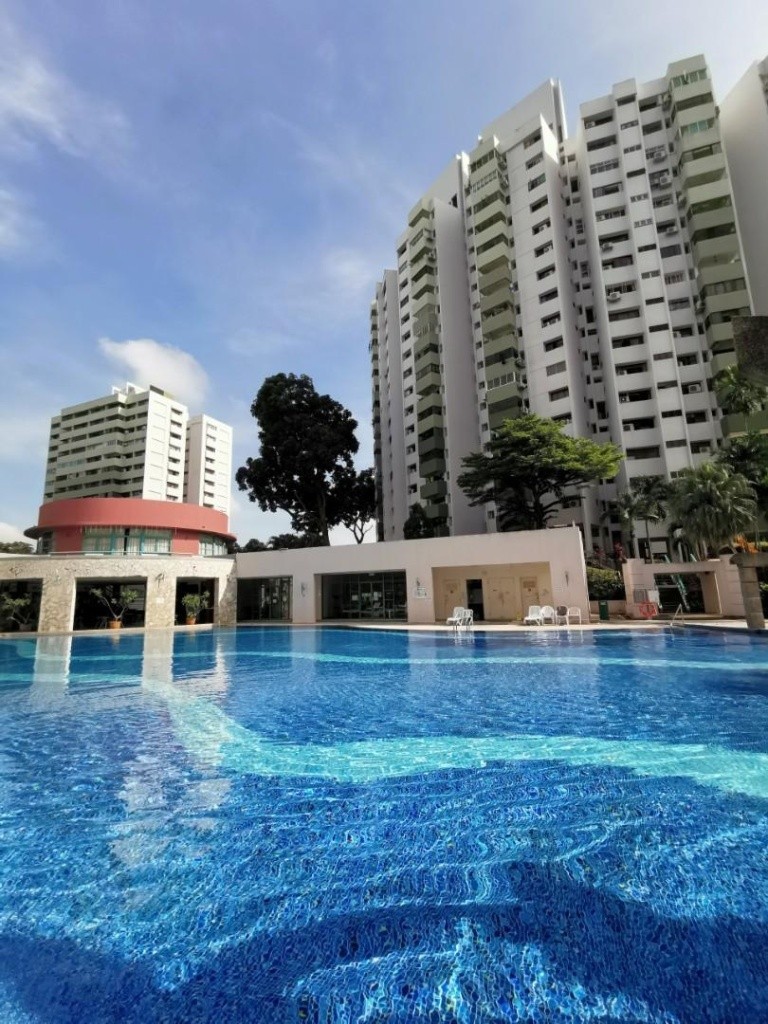 Dover / Clementi / Bukit Timah - Balcony Room. Pine Grove, swimming pool &amp; gym, *Avail 16Jan - Clementi 金文泰 - 整个住家 - Homates 新加坡