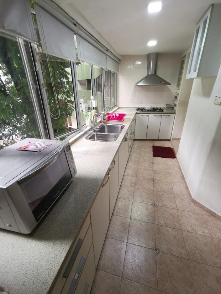 Dover / Clementi / Bukit Timah - Balcony Room. Pine Grove, swimming pool &amp; gym, *Avail 16Jan - Clementi 金文泰 - 整个住家 - Homates 新加坡