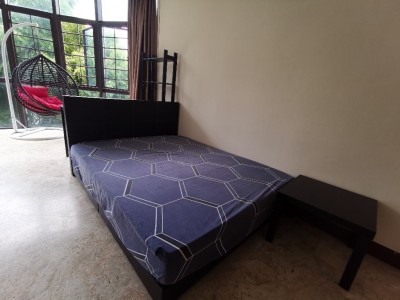 Available 05 June-Common Room/FOR 1 PERSON STAY ONLY/Wifi/No owner staying/No Agent Fee/Cooking allowed/Near Chinese Garden MRT/Boon Lay/Jurong East - Parc Oasis Blk Hibiscus #05-02 Singapore 609778  ( Jurong East Ave