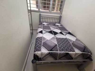 Available 29 May / Long Term Rental / For 1 or 2 person stay/ Include utilities**No Owner staying** Fully Furnished Room with bed, wardrobe, air-con, fan, table, chair Wifi / 2 Shared Bathroom / Kitchen with fridge and light cooking allowed / Washing Mach - 1BLK 117 JURONG EAST STREET 13, #06-xxx, SINGAPORE 600117