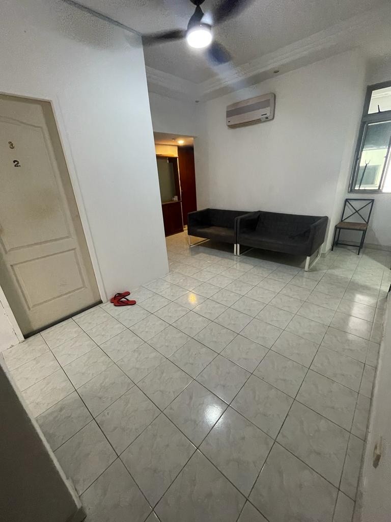 Available Immediate /Common Room/FOR 1 PERSON STAY ONLY/Wifi/Air-con/No owner staying/No Agent Fee/Cooking allowed/Novena MRT  / Toa Payoh MRT / Boon Keng / Thomson MRT - Boon Keng - Bedroom - Homates Singapore