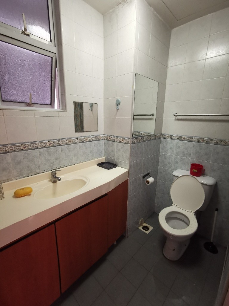 Available 02 Sep -Common Room/FOR 1 PERSON STAY ONLY/Shared Bathroom/Wifi/Aircon/No owner staying/No Agent Fee/No owner staying/Cooking allowed/Novena MRT/Mount Pleasant MRT - Novena - Bedroom - Homates Singapore