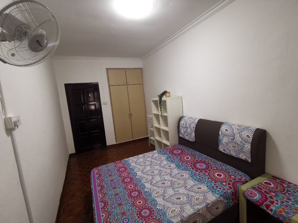 Available 8 Sep/Common Room/FOR 1 PERSON STAY ONLY/Wifi/No window/Light cooking allowd/No owner staying/No Agent Fee/Near Novena MRT/Toa Payoh MRT/Caldecott MRT - Novena 諾維娜 - 分租房間 - Homates 新加坡