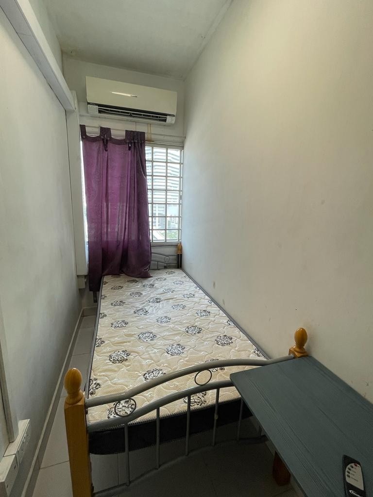 Near Lavender MRT/Nicoll Highway MRT / Bugis MRT/ Single Room/ Available 12 Dec/ No Agent Fee - Kallang - Bedroom - Homates Singapore