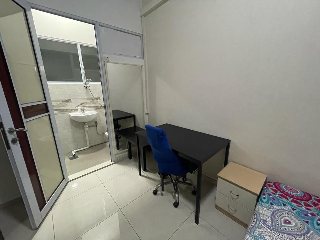 56 Eng Hoon - Outram Park/ Redhill/ Tiong Bahru/ Master Room/ Available Immediate - Tiong Bahru 中嗒魯 - 分租房間 - Homates 新加坡